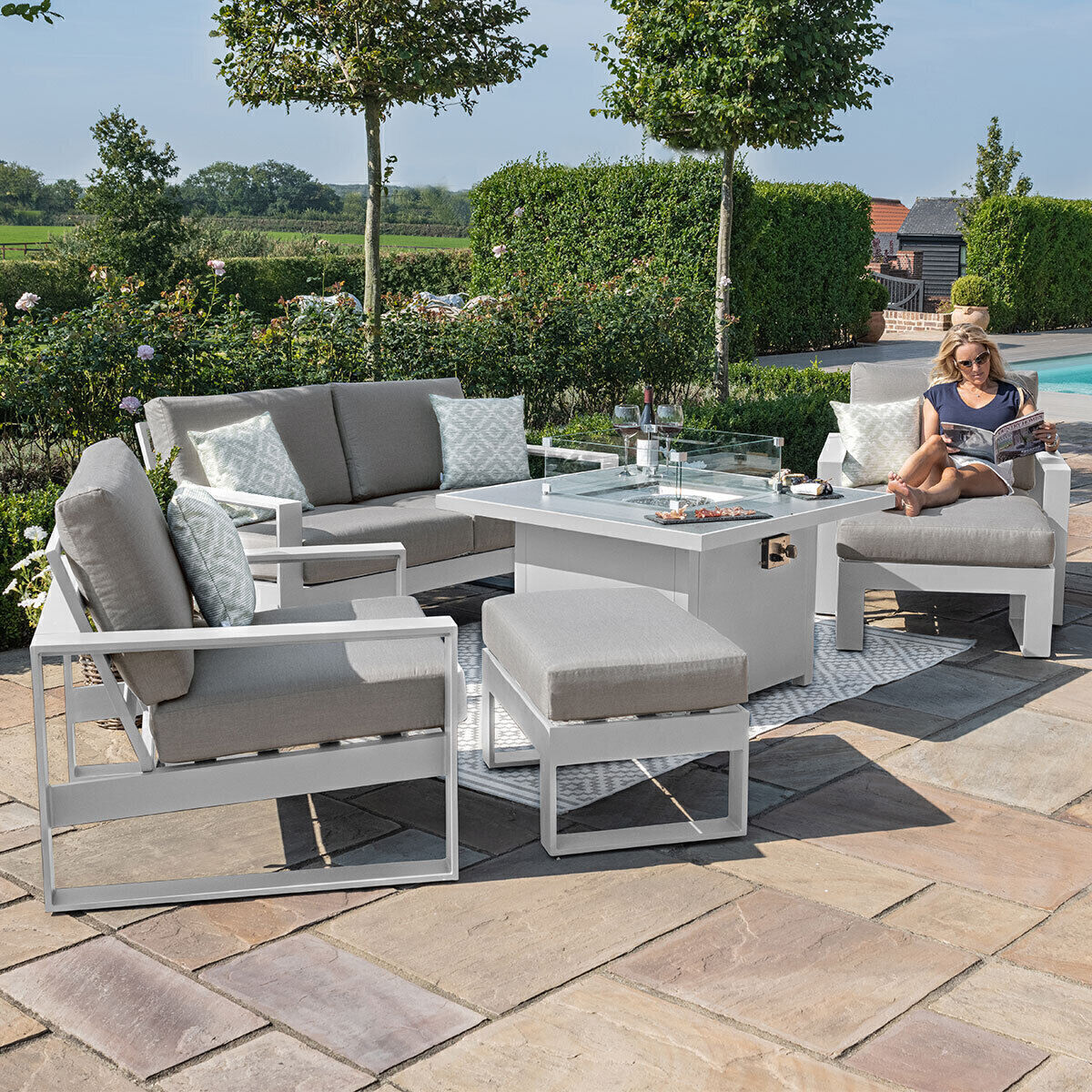 Homeflair -Amalfi 2 Seat Aluminium Sofa Set