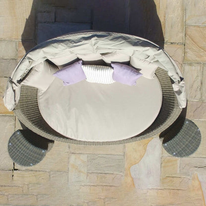 Homeflair - Winchester Rattan Daybed
