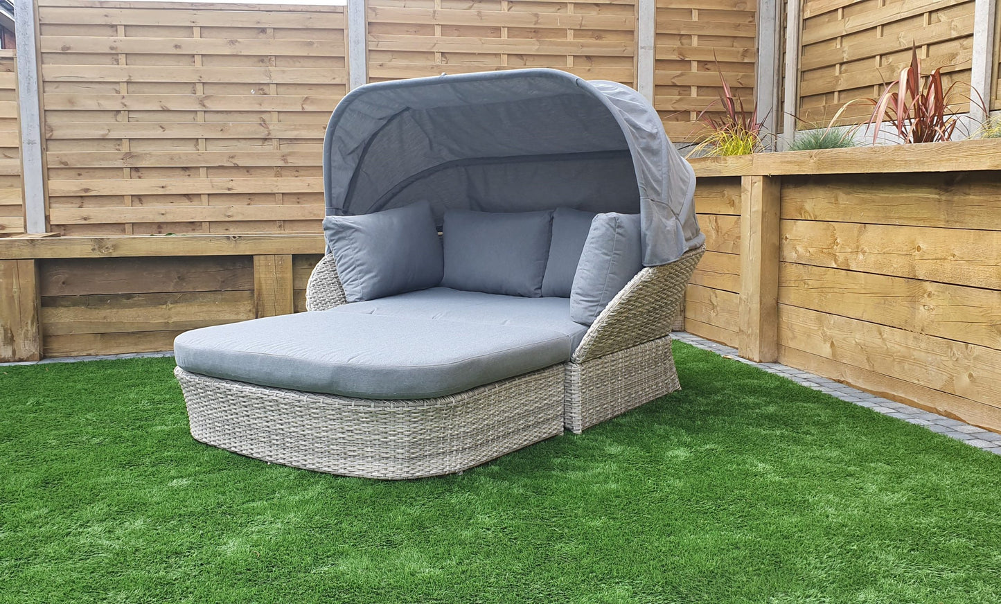 Rattan Daybed with Canopy | Megh0366