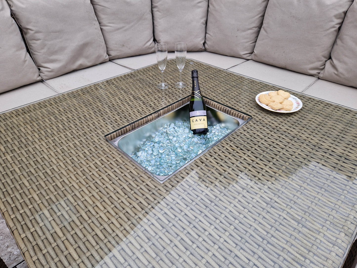 Signature Weave - SARAH Nature corner dining with ice bucket |SARA0391