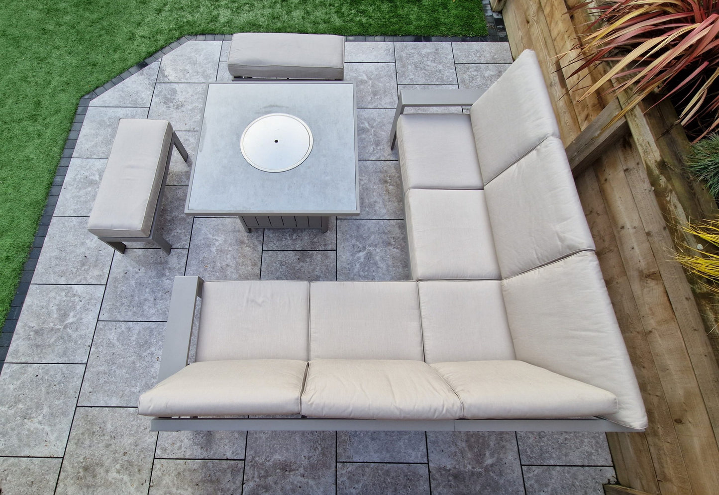 Venus Corner Sofa Dining Set w/ Firepit Table | Venu0416