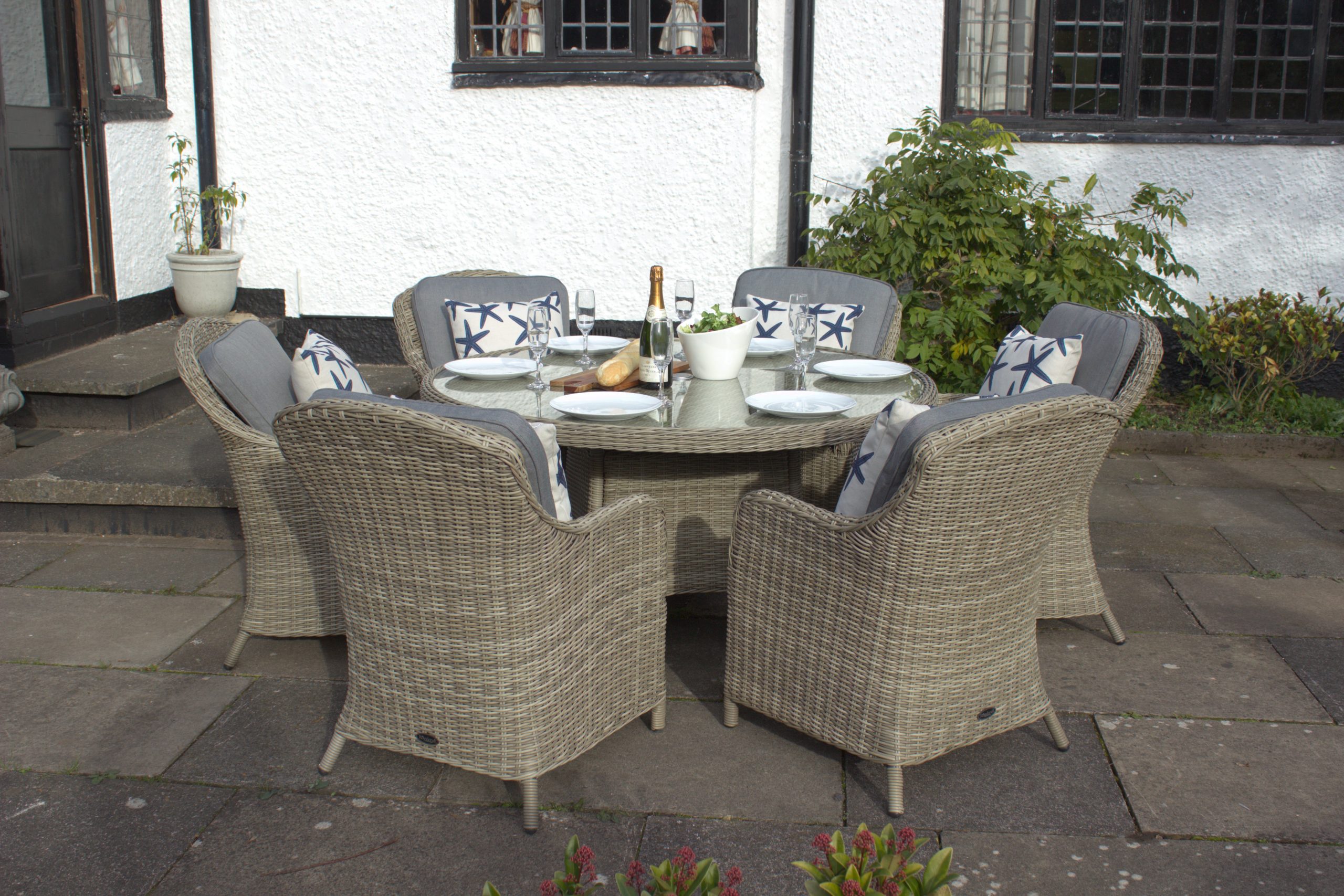 Royalcraft Rattan Wentworth 6 Seater Round Dining Set (WEN140COM-WS) - Image 12
