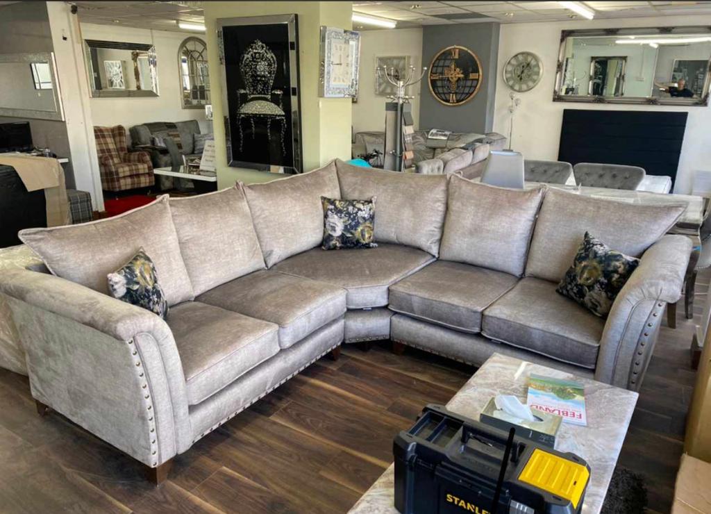 Carrington fabric Sofa