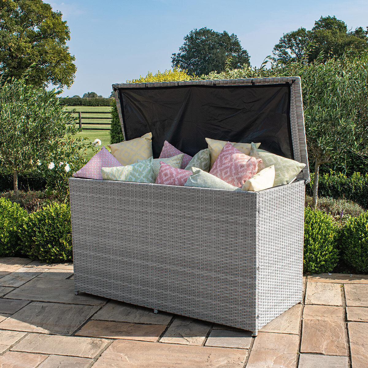 Homeflair - Ascot Rattan Storage Box
