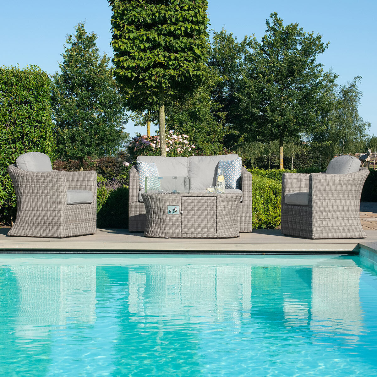 Homeflair - Oxford 2 Seat Rattan Sofa Set