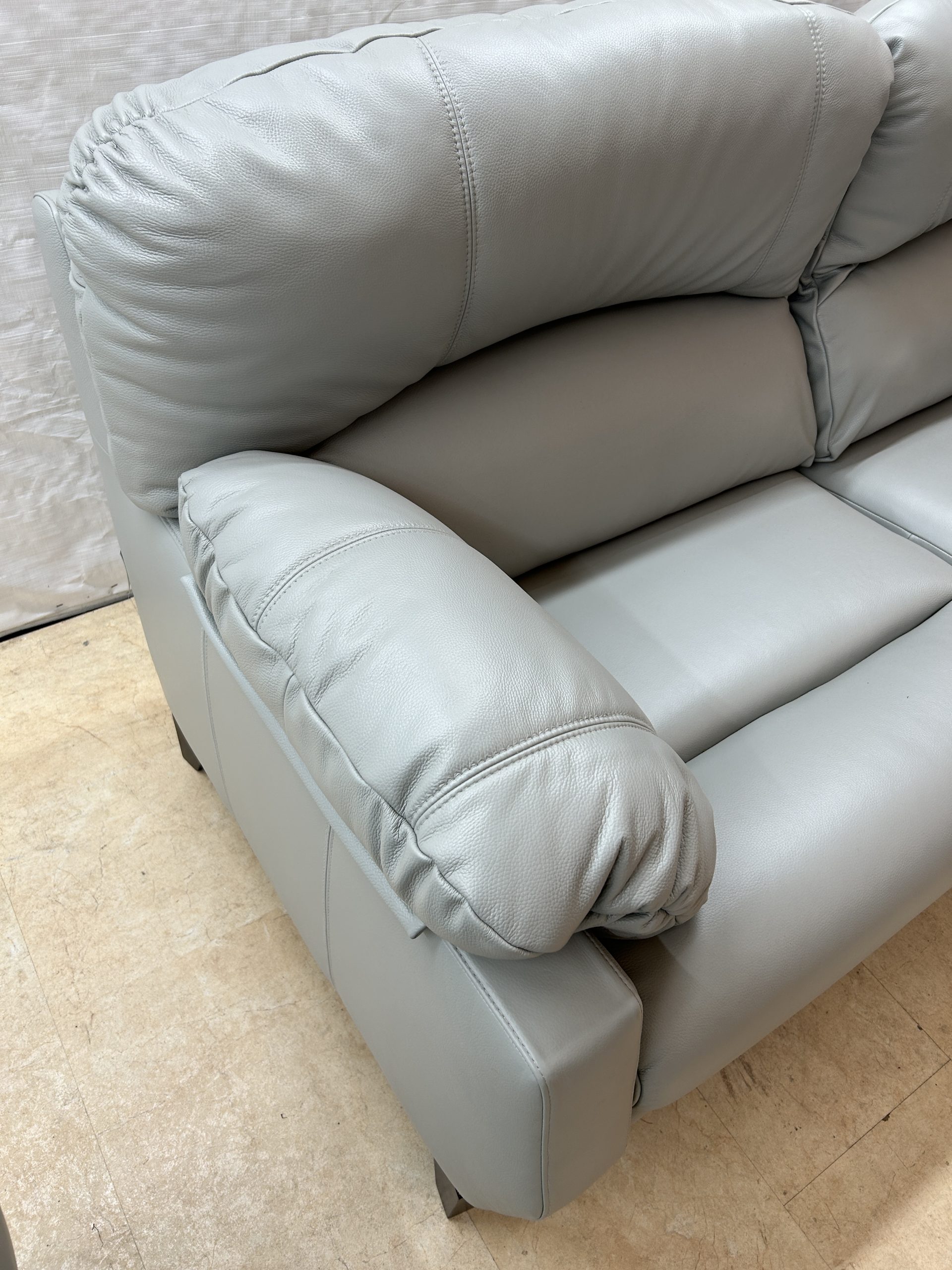 Ex-Display Austin Grey Leather 3 Seater + 2 Chairs Sofa Set | EXAUS - Image 4