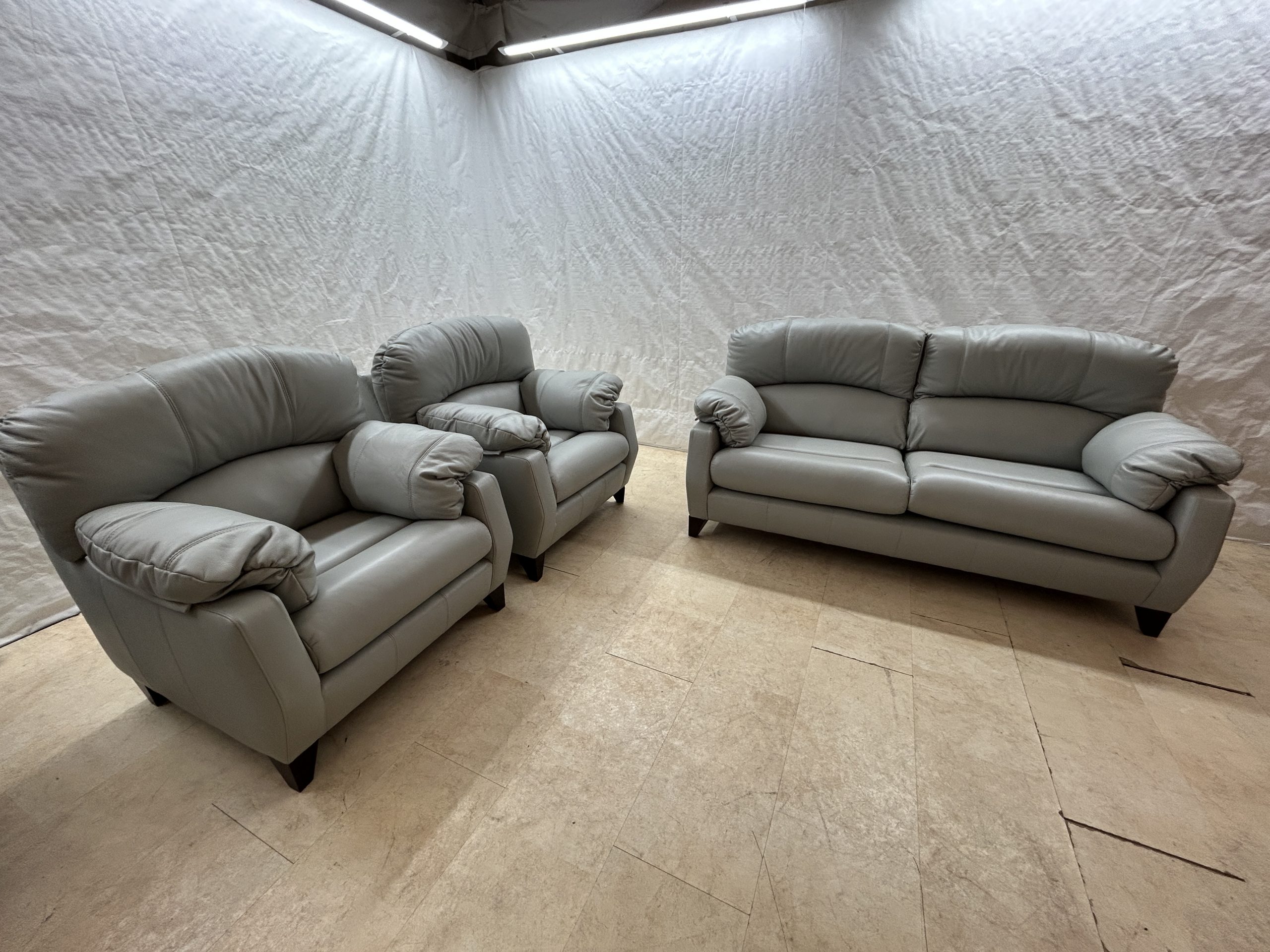 Ex-Display Austin Grey Leather 3 Seater + 2 Chairs Sofa Set | EXAUS - Image 6