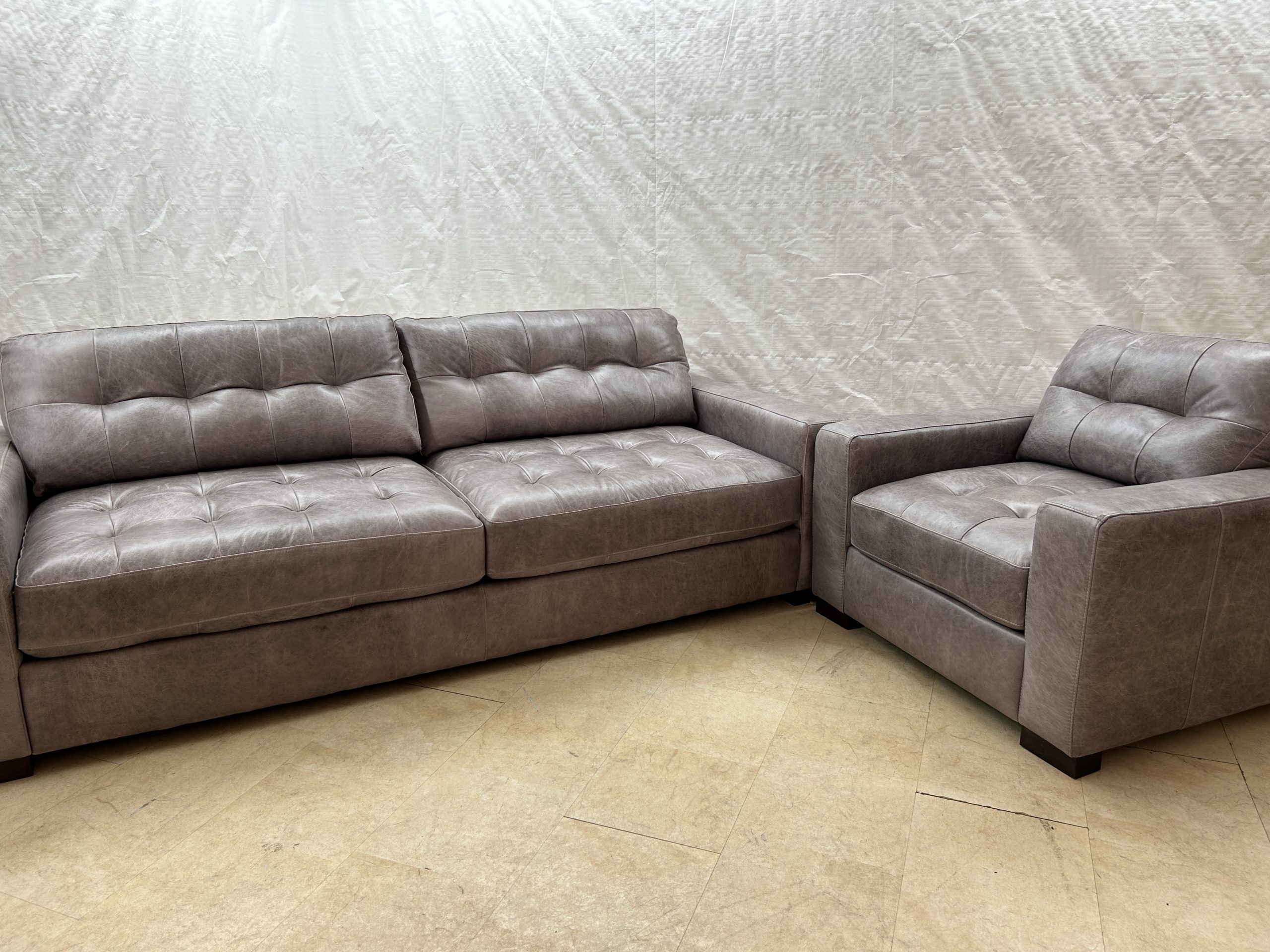 Ex-Display Alaska Semi-Aniline Grey Leather 4 Seater Sofa + Chair Set - Image 3